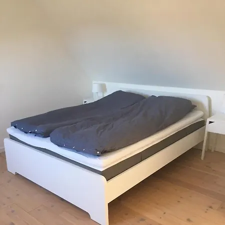 Bed & Breakfast Sleepover