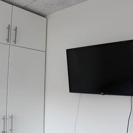 Sleepover לינה וארוחת בוקר *